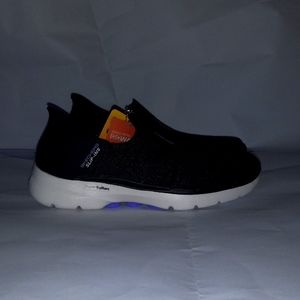 Skechers Slip Ins  Go Walk 6,  Size 8, Black, NWT